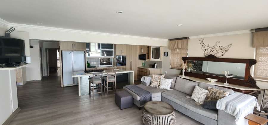 6 Bedroom Property for Sale in Herolds Bay Western Cape